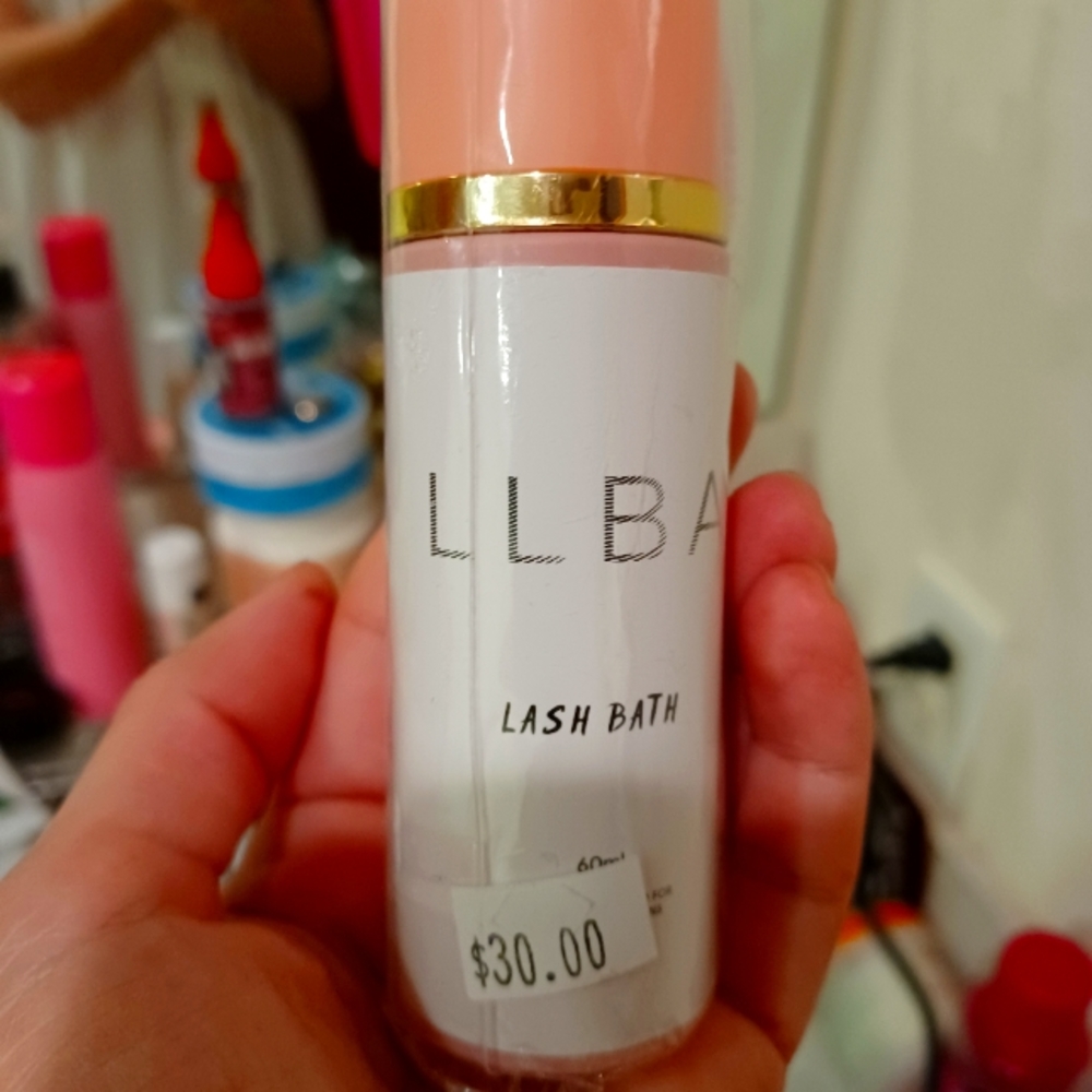 Lash Wash